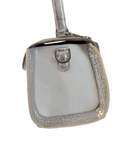 Alternative view of Ellen 2712