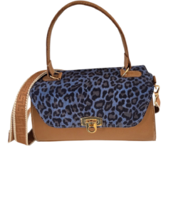 Alternative view of Ellen 2757